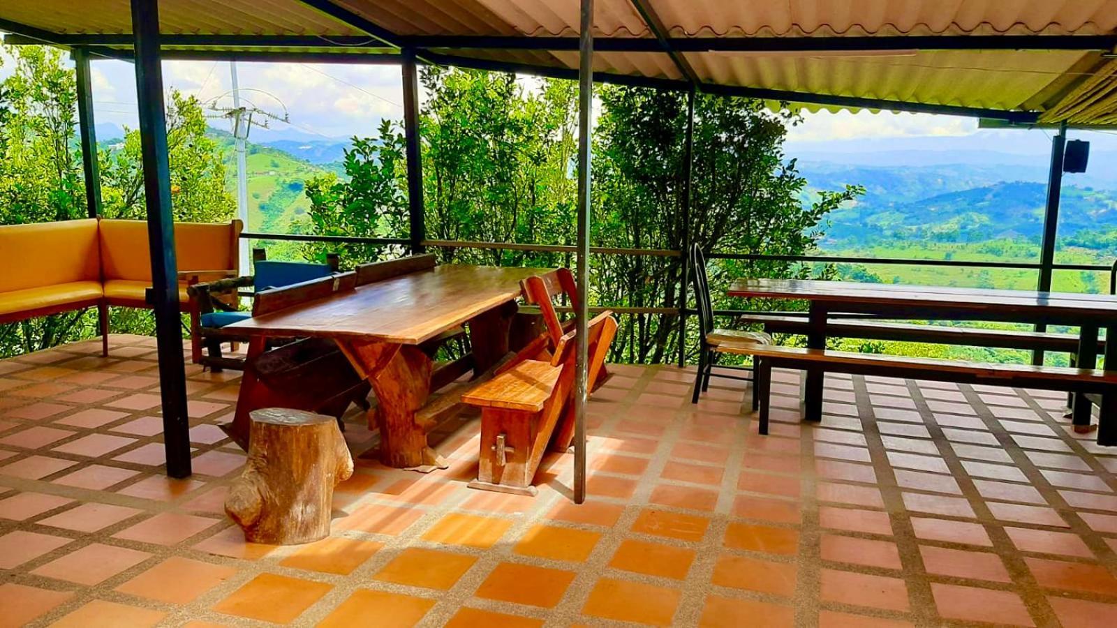 Mountain View Hostel San Peregrino Exterior photo